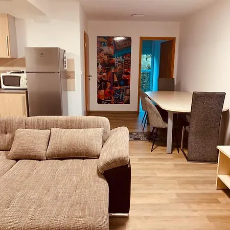 Sinus Apartman שיופוק